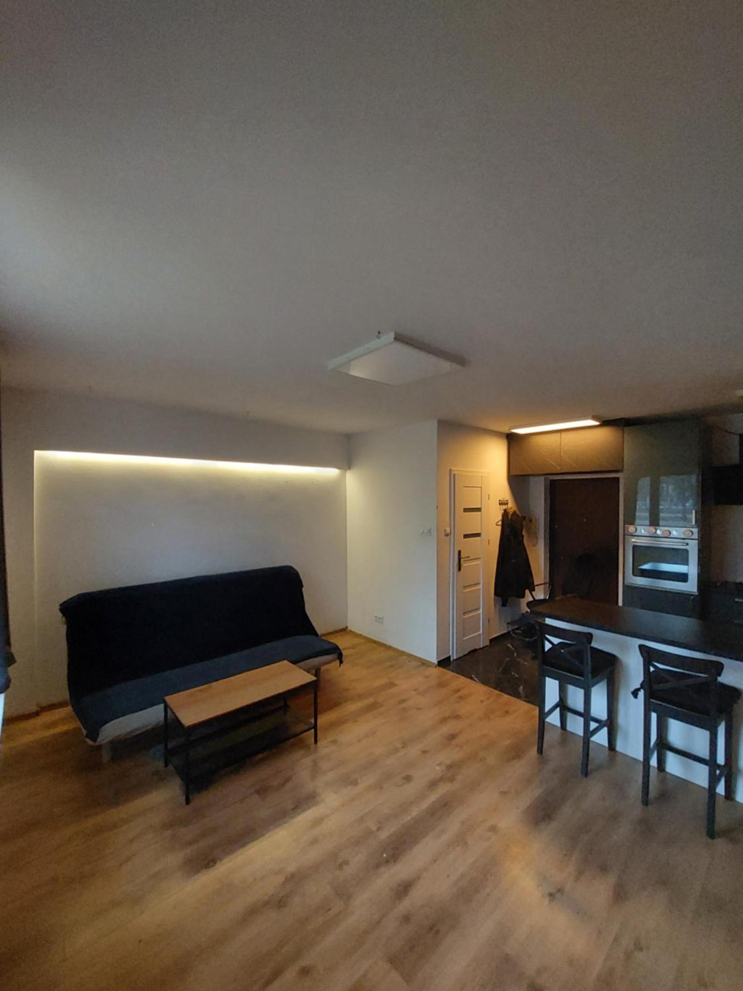 Apartament Cosy In *